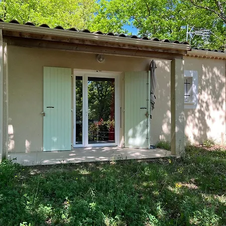 Jolie Maisonnette Avec Piscine * Valaurie